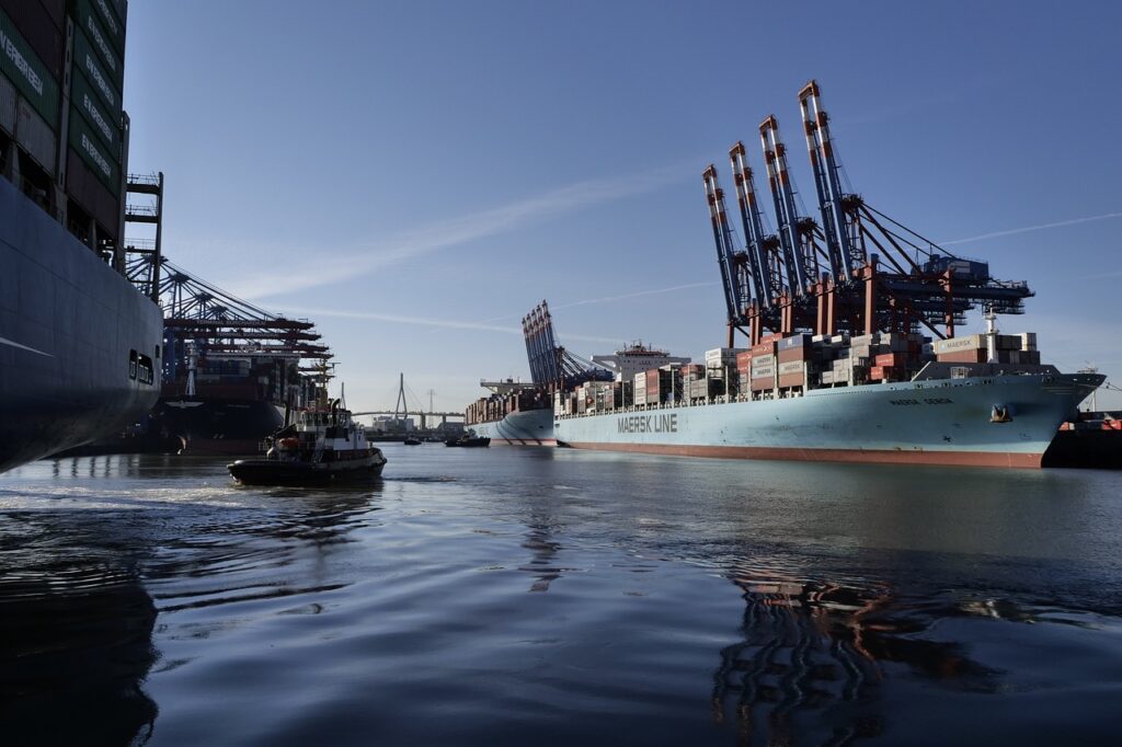 container, hamburg, port-3525044.jpg